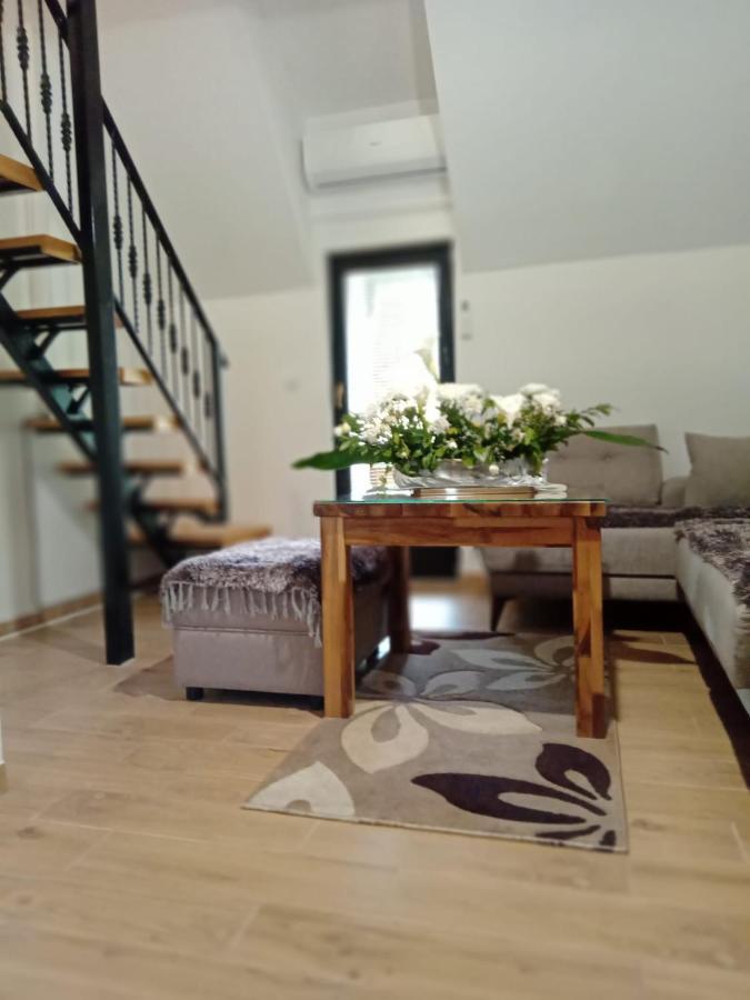 P-Zlatar, Apartman 3 Brdo Exterior photo